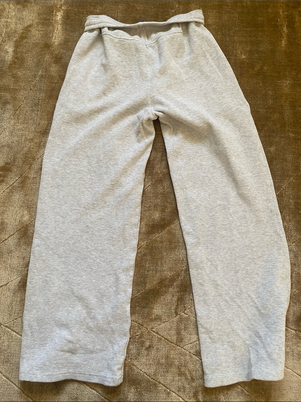 Brandy Melville Light Gray Wide-Leg waffle Sweatpants with Drawstring - Picture 5 of 11